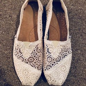 Lace Toms Cream